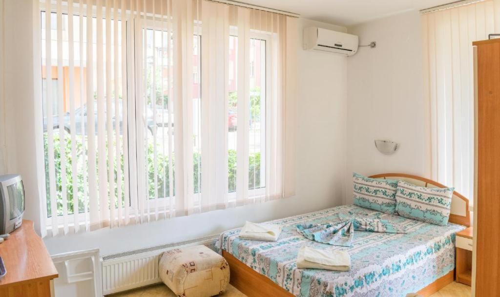 Guest House Eos Szozopol Kültér fotó